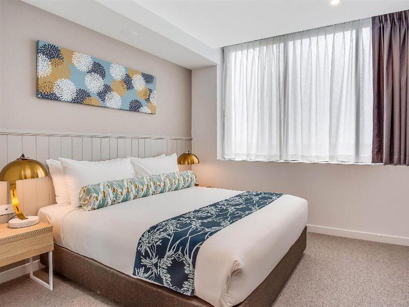 Hotel Mantra Southport Sharks 4*