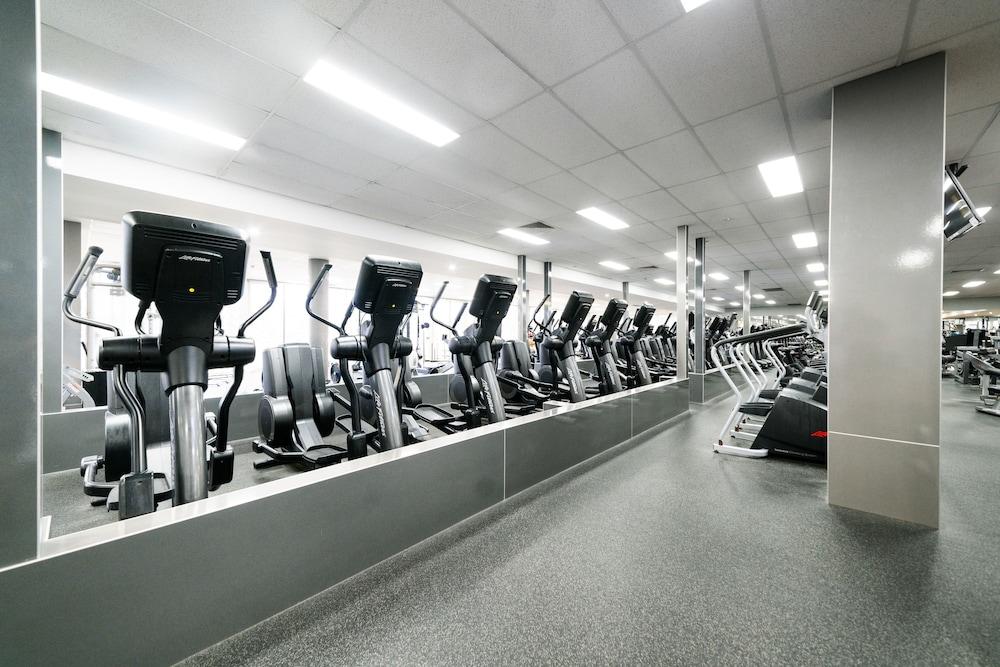 Mantra Southport Sharks Hotel 4*